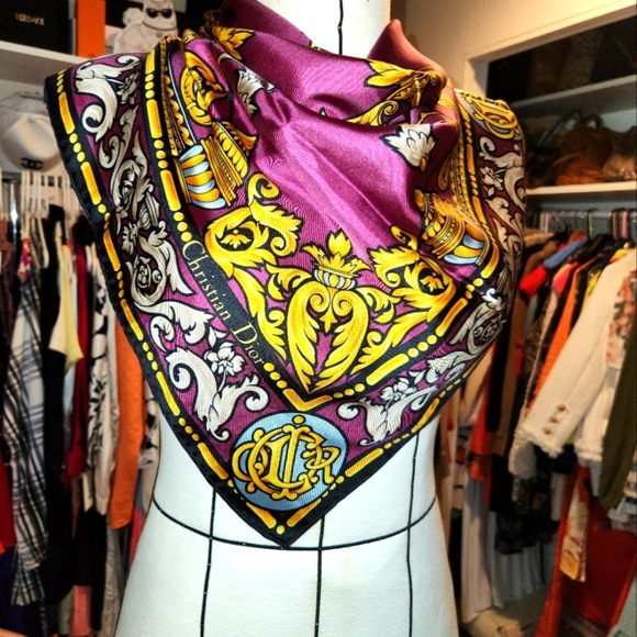 Christian Dior Vintage 100% Silk Elegant Purple and Gold Scarf/Bandana - Picture 6 of 6